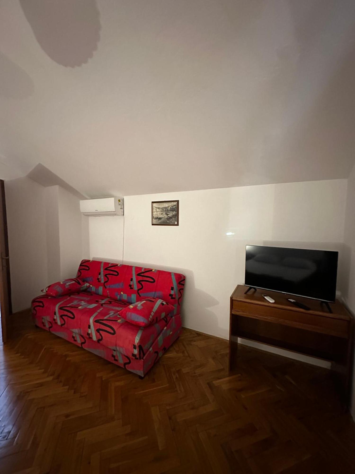 Apartments Cunski Apartment *
